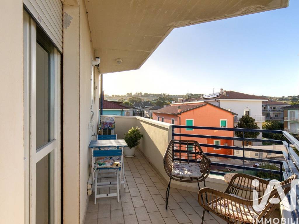 Appartamento a Civitanova marche in Via Cristoforo Colombo, 574 - Foto 3