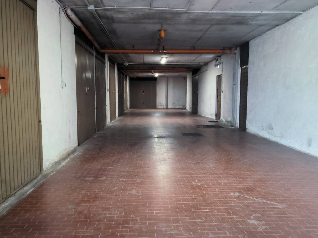 Box / garage a Spoleto in Via Giorgio Ambrosoli - Foto 5