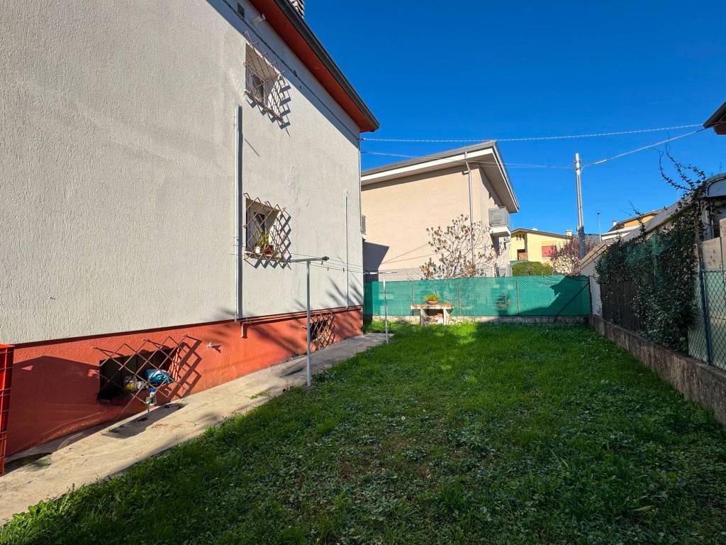 Appartamento a Bassano del grappa in Via Gaidon - Foto 2