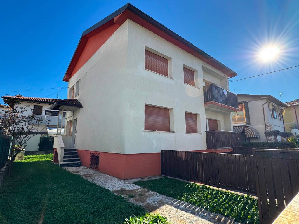 Appartamento a Bassano del grappa in Via Gaidon - Foto 3