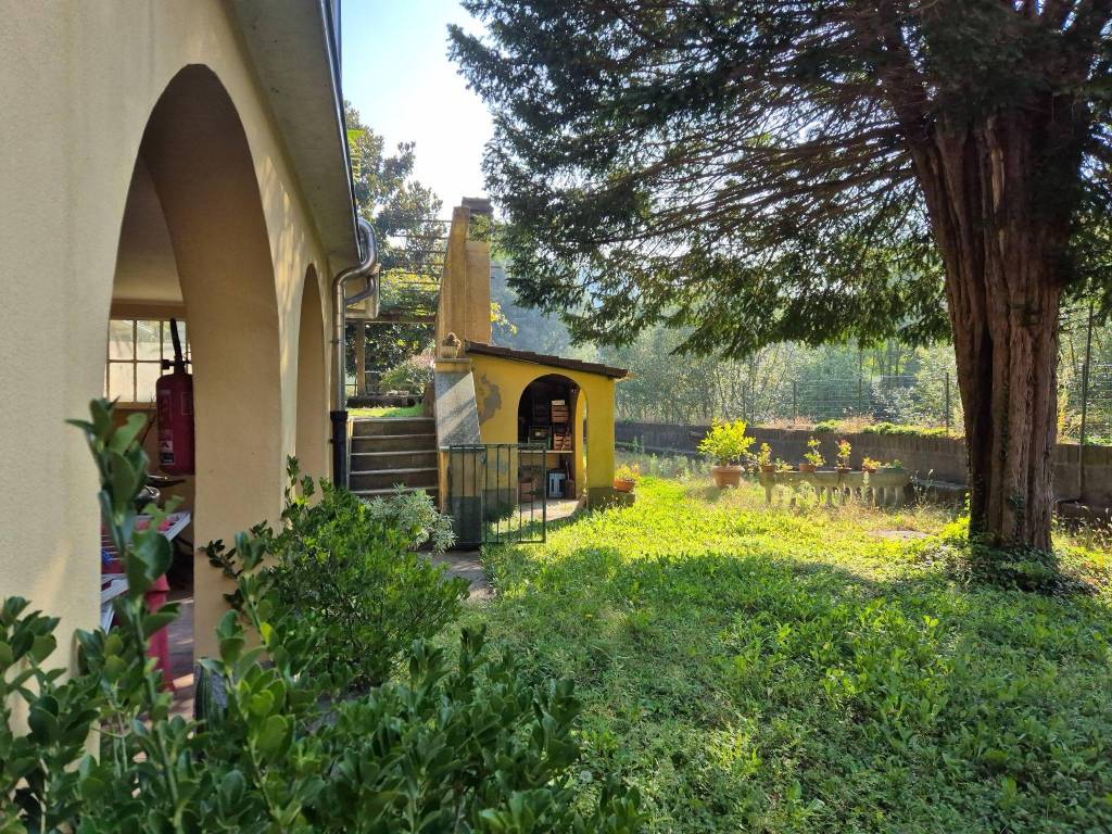 Villa a Ronco scrivia in Corso Trento e Trieste, 1 - Foto 5