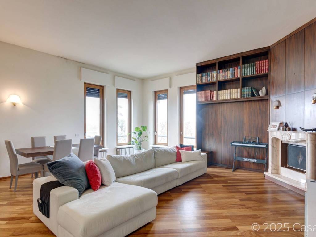 Attico / mansarda a Vigevano in Piazza Alessandro Volta, 17 - Foto 2