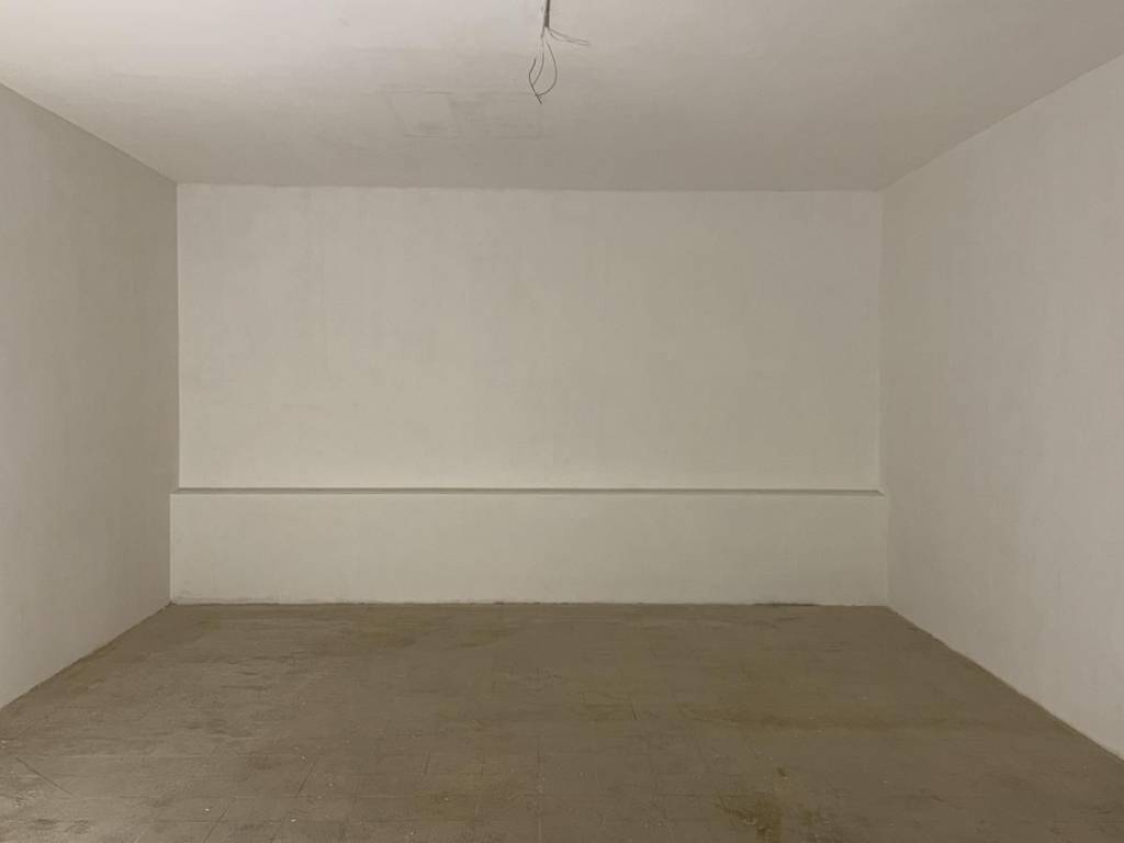 Box / garage a Valenzano in Via della Repubblica, 17 - Foto 4