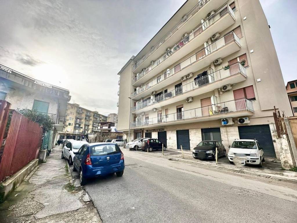 Appartamento a Acerra in Via Francesco de Pinedo, 5 - Foto 3