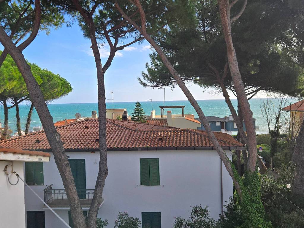 Villa a Santa marinella in Via Botticelli - Foto 5
