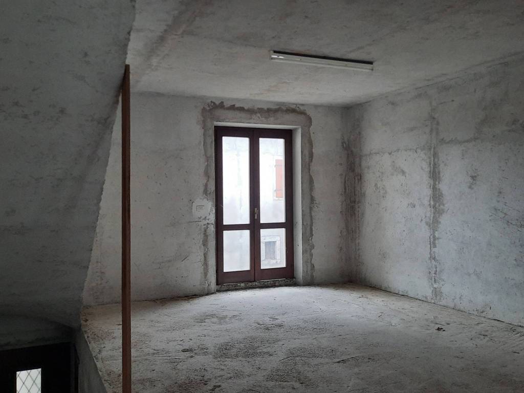 Villa a Travesio in Via Giuseppe Verdi - Foto 4