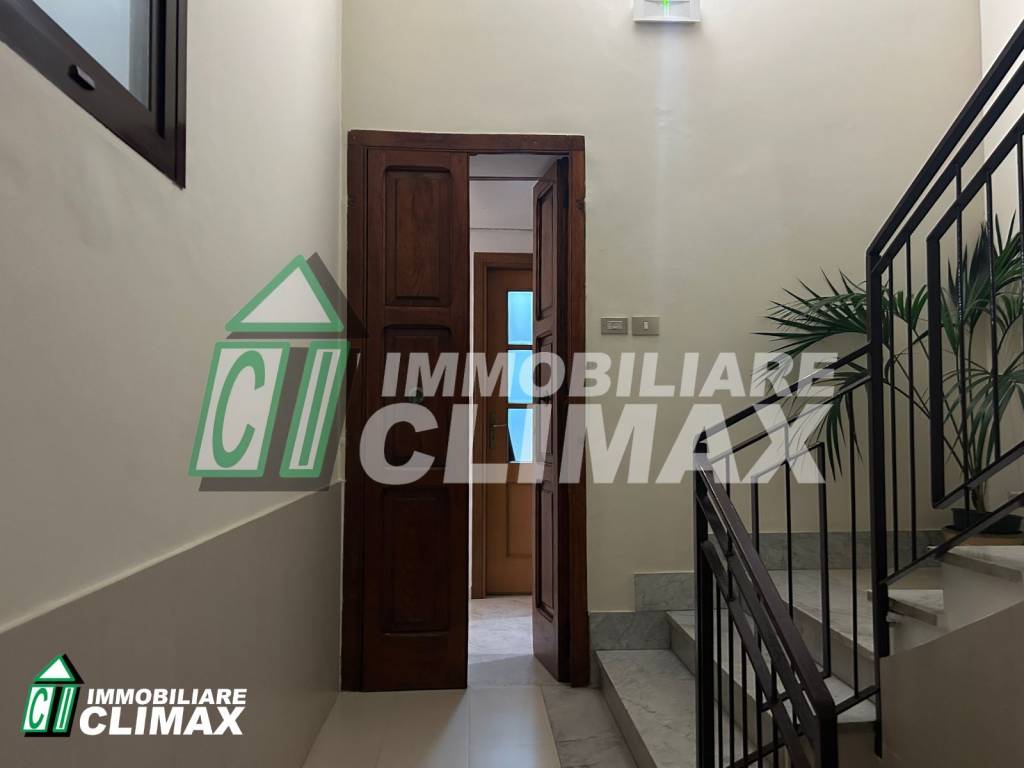 Appartamento a Caserta in Viale dei Bersaglieri, 16 - Foto 2