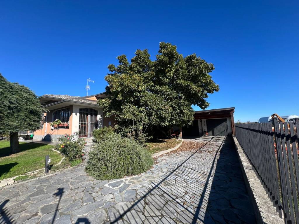 Villa a Ottobiano in Via San Giorgio - Foto 4