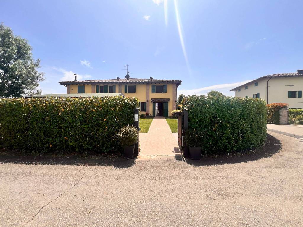 Appartamento a Valsamoggia in Via A. G. Roncalli Papa Giovanni XXIII, 18 - Foto 4