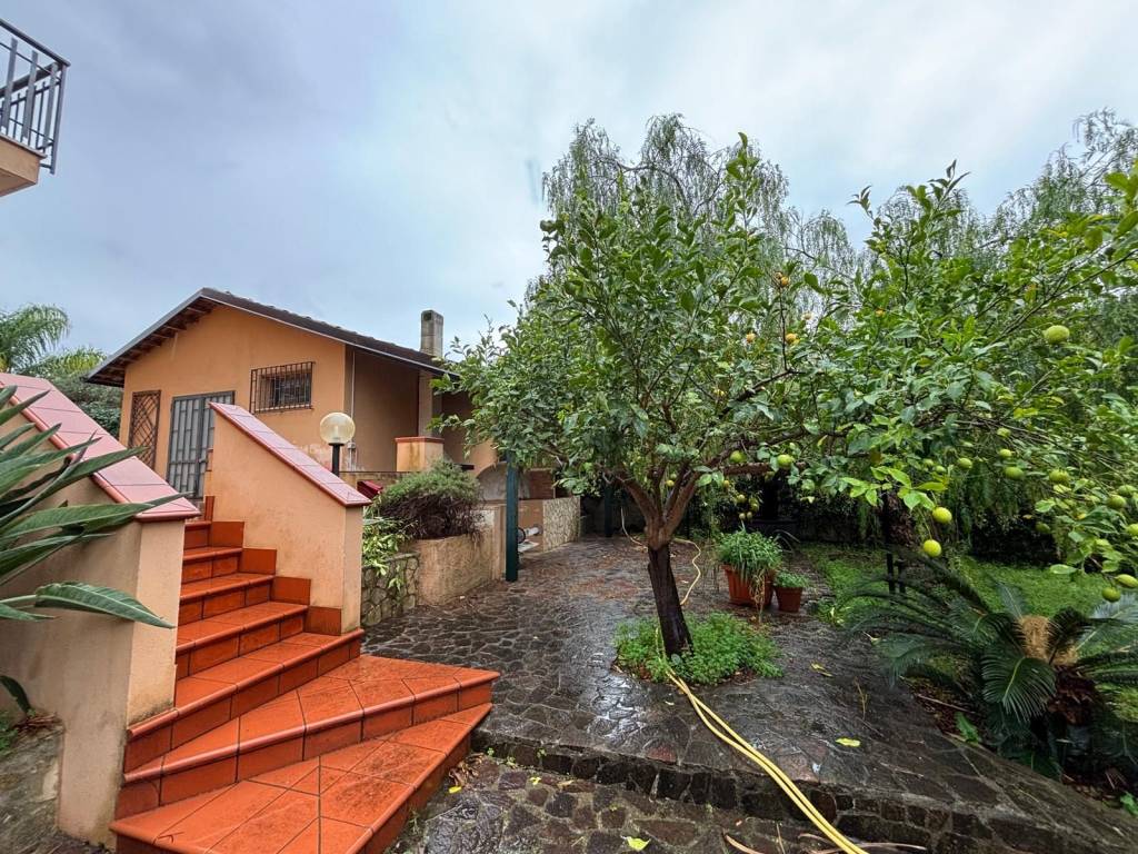 Casa indipendente a Lamezia terme in Via Monsignor Azio Davoli - Foto 3