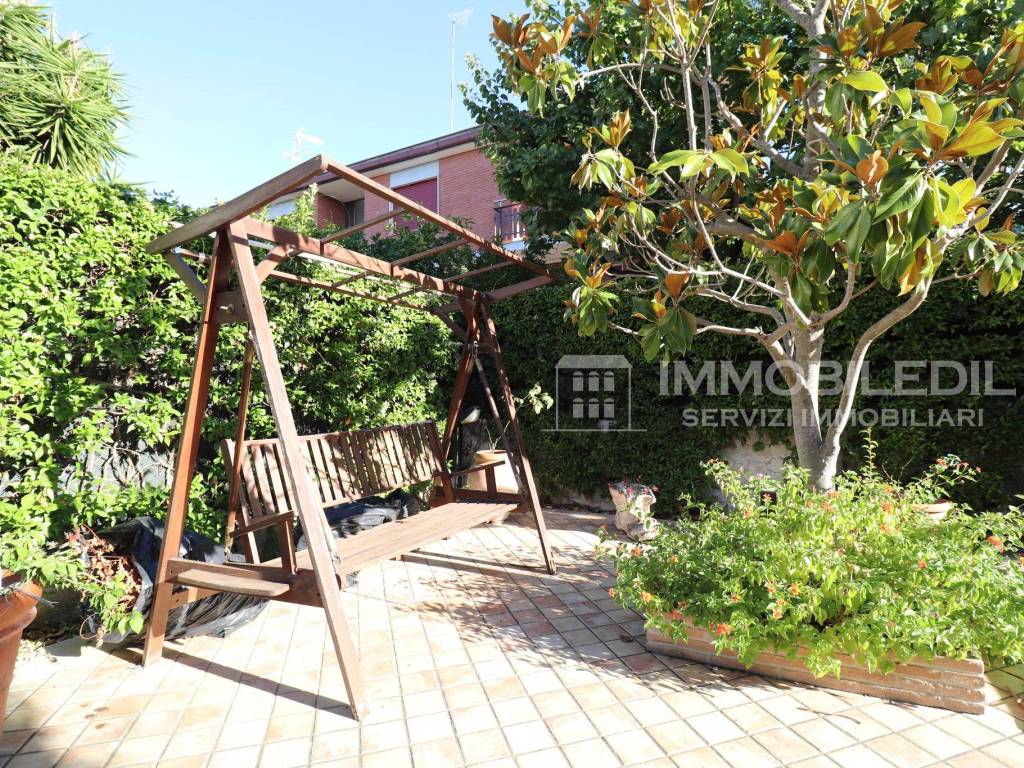 Villa a Santa marinella in Via Vittorio Veneto - Foto 2