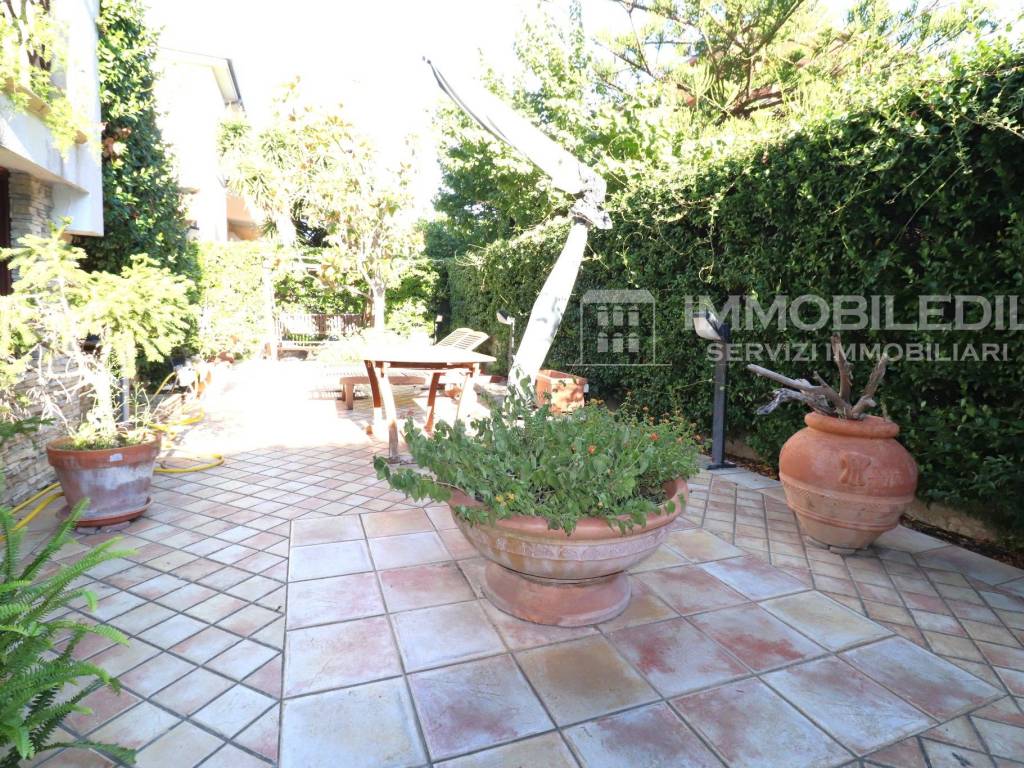 Villa a Santa marinella in Via Vittorio Veneto - Foto 5