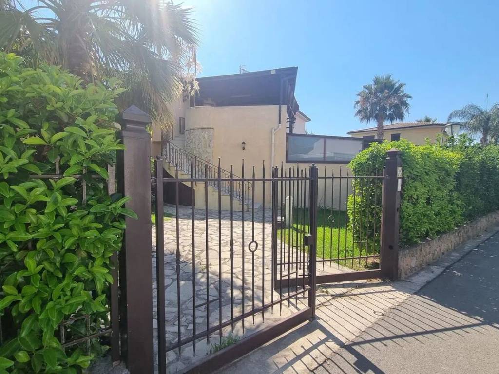Villa a Campofelice di roccella in Contrada Pistavecchia, 203 - Foto 2
