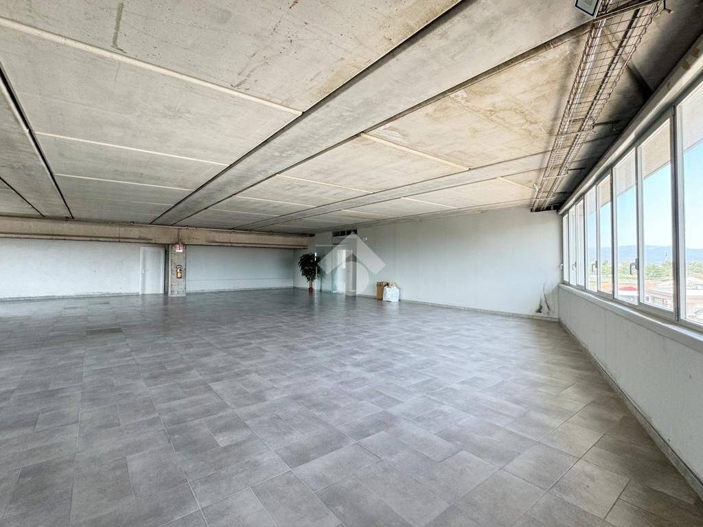 Immobile a Quarrata in Via Statale Fiorentina, 172 - Foto 4