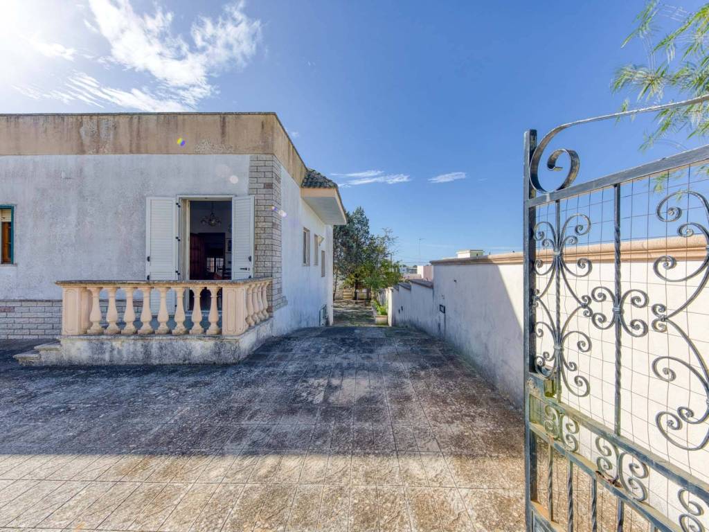 Villa a Morciano di leuca in Via Camillo Benso di Cavour, 75 - Foto 4