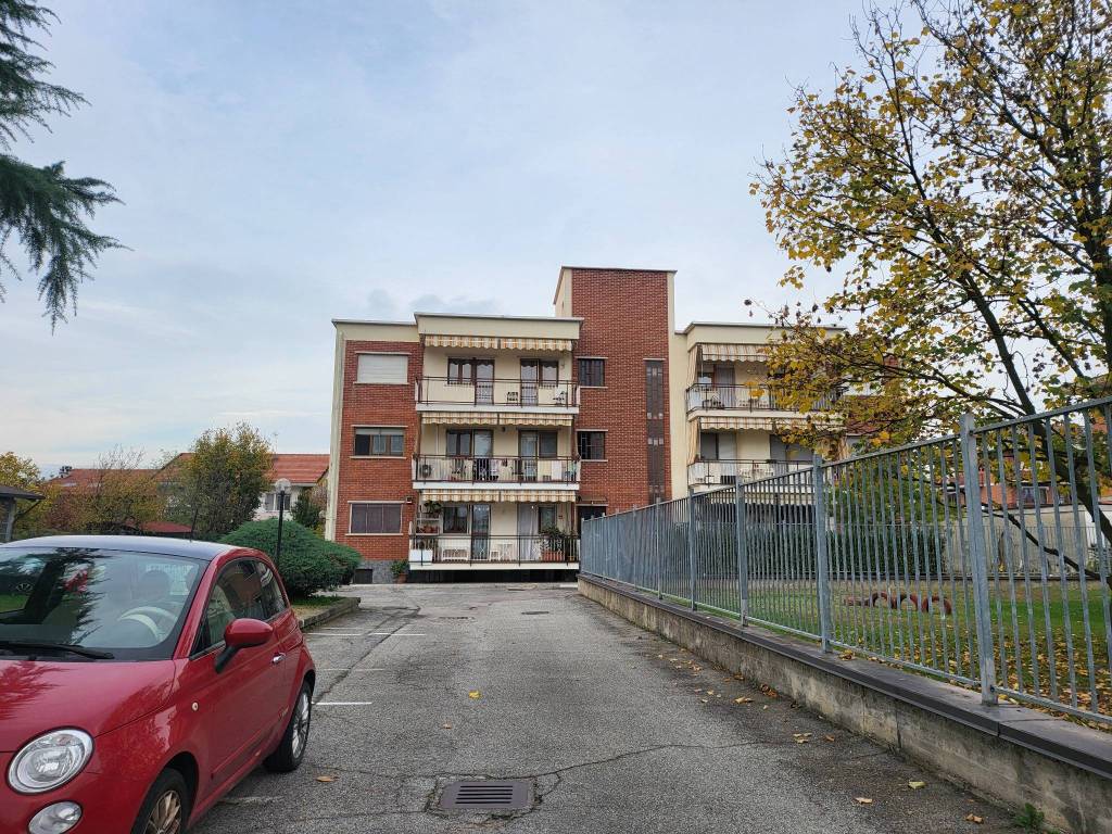Appartamento a Volpiano in Via Cesare Battisti, 29 - Foto 2