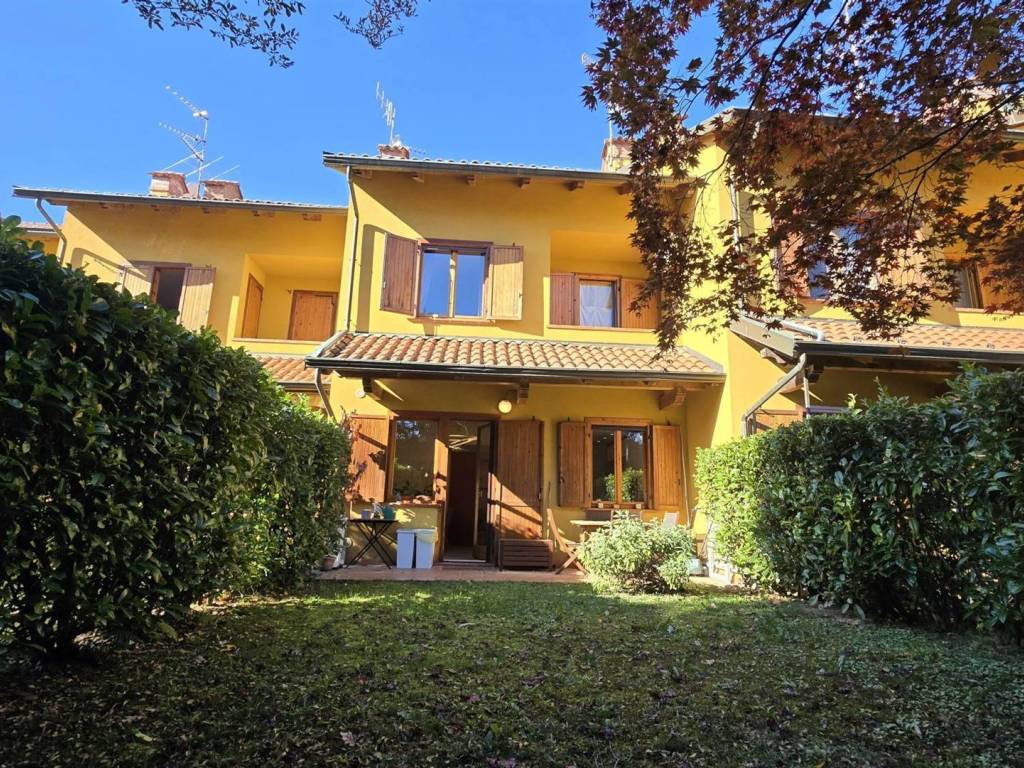 Villetta a schiera a Biella in Via Domenico Vallino - Foto 2