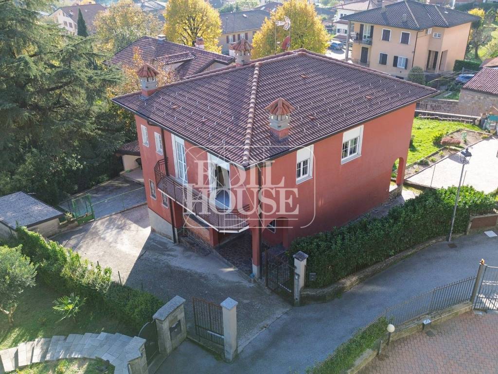 Villa a Cesana brianza in Via Alessandro Volta - Foto 5