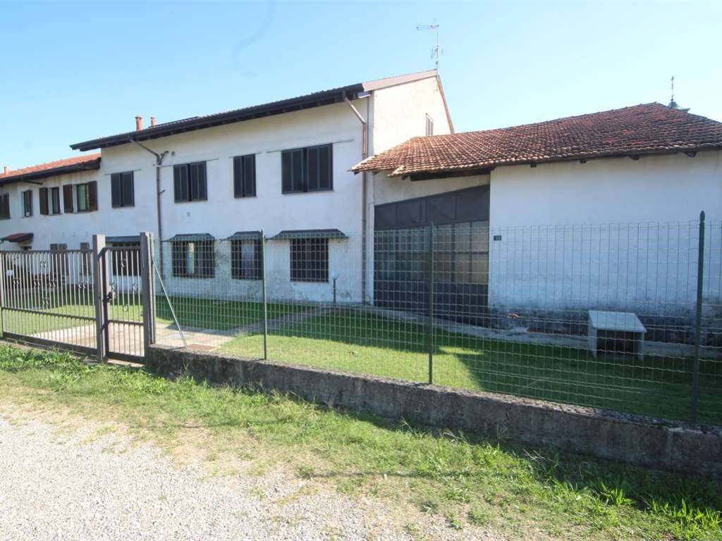 Rustico / casale a Oleggio - Foto 3