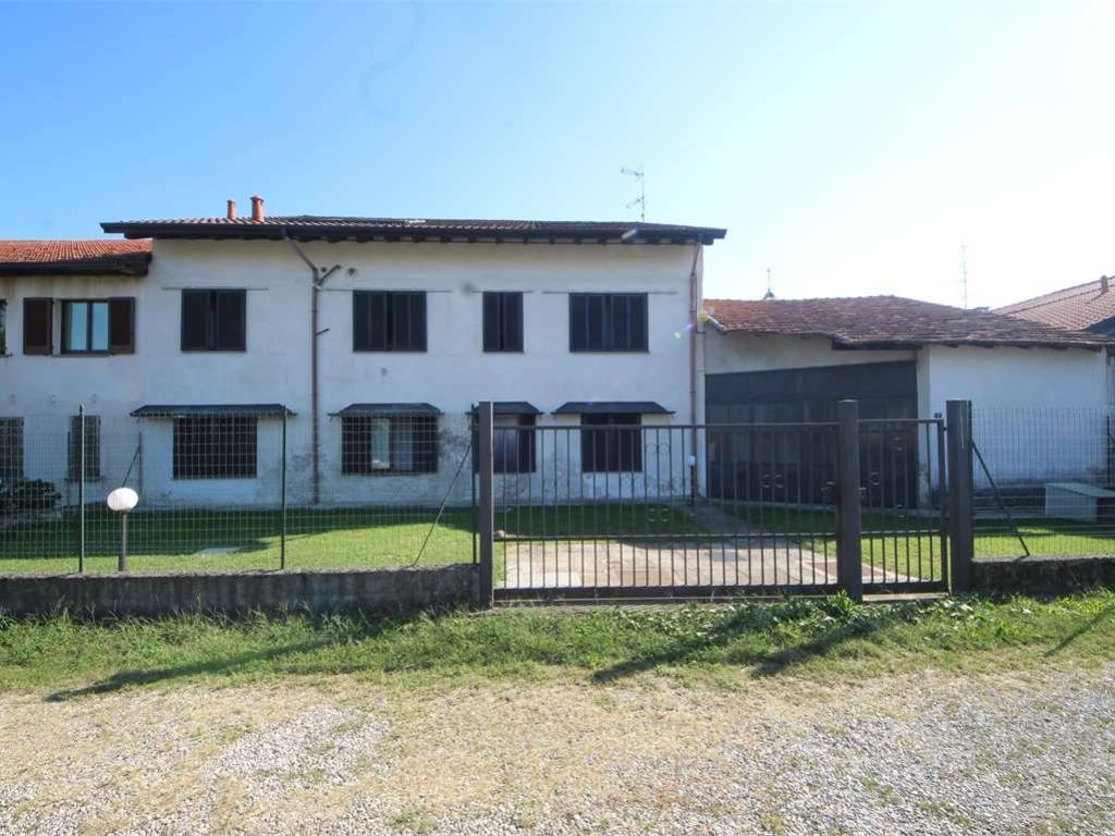 Rustico / casale a Oleggio - Foto 4