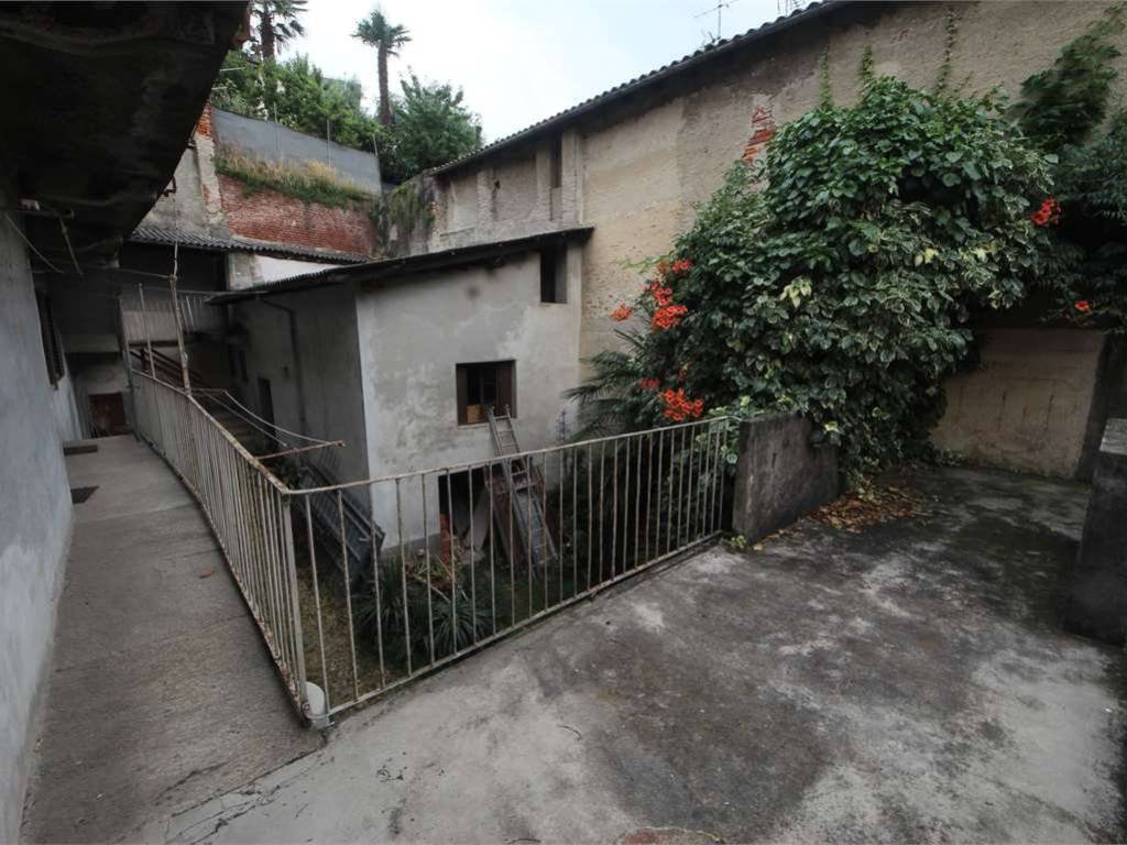 Palazzo / stabile a Oleggio - Foto 2