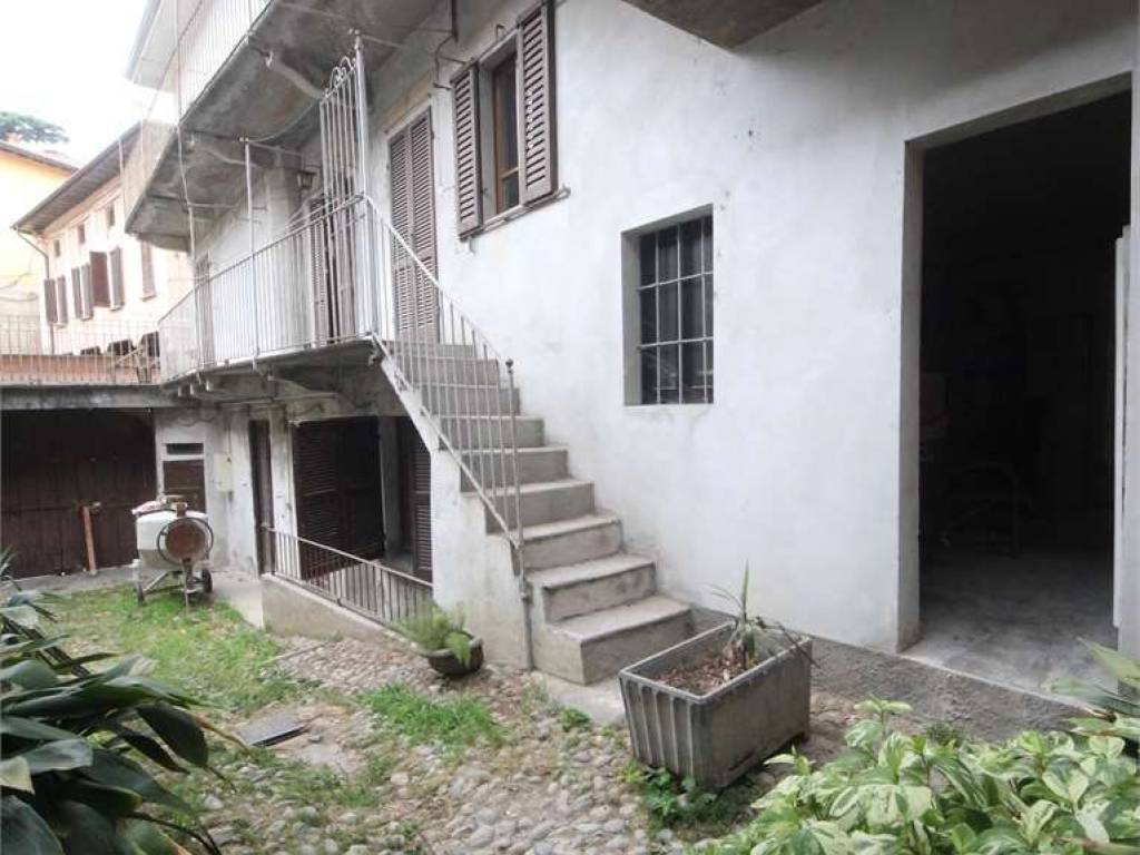 Palazzo / stabile a Oleggio - Foto 4