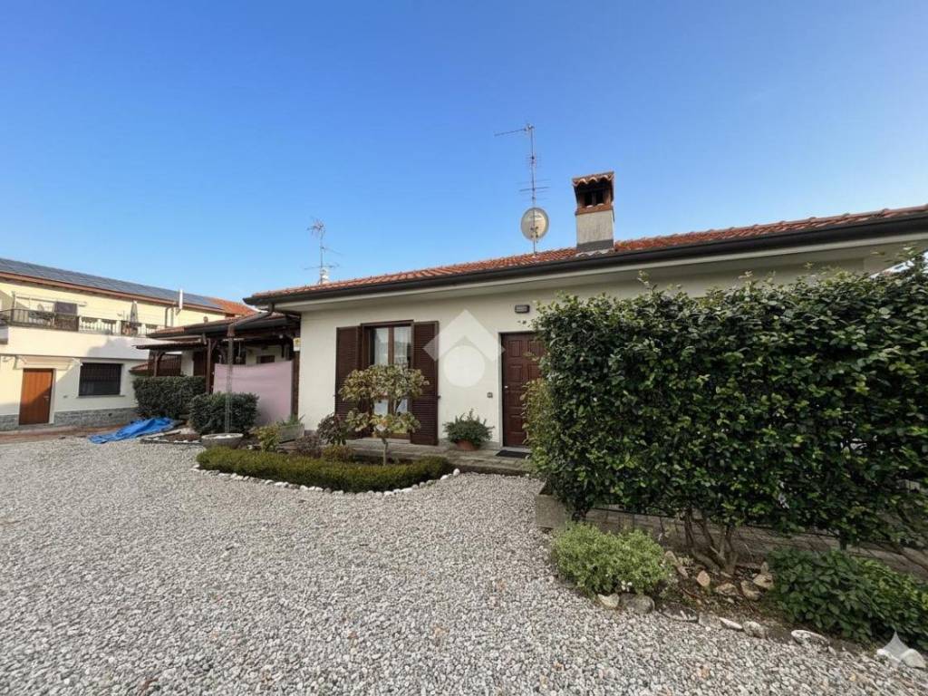 Villa a Arosio in Via Monterosa, 3 - Foto 2