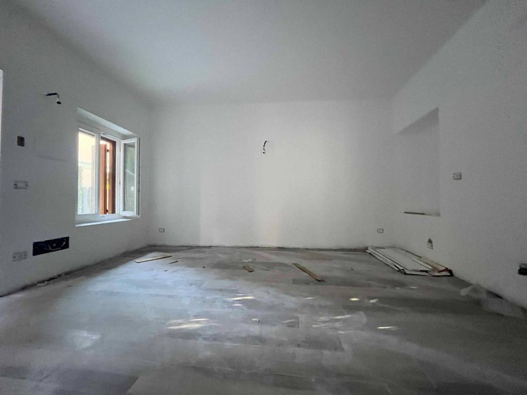 Appartamento a Sesto calende in Via alla Punta - Foto 2