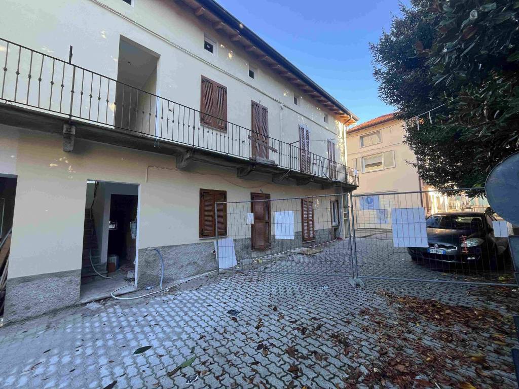Appartamento a Sesto calende in Via alla Punta - Foto 3