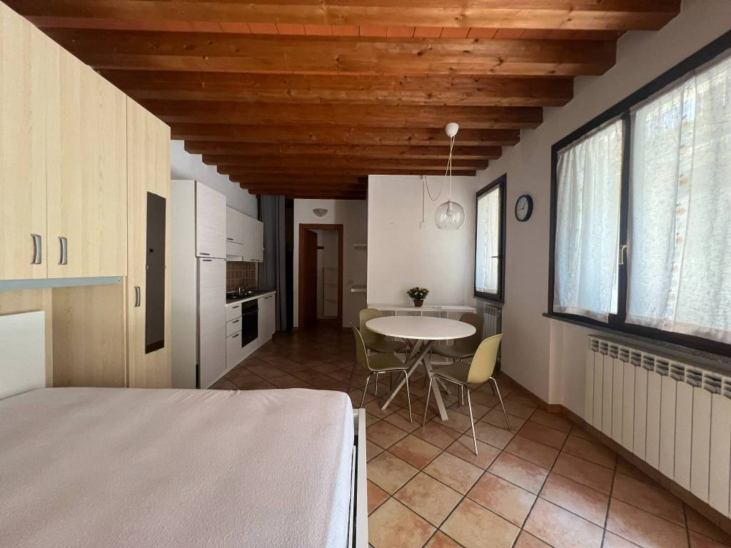 Appartamento a Parabiago in Via Brisa - Foto 4