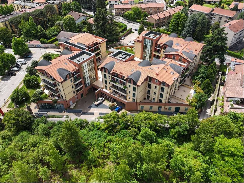 Appartamento a Somma lombardo in Via Visconti , 29 - Foto 4