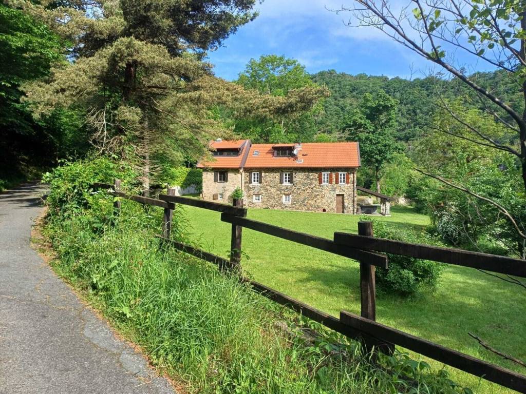 Rustico / casale a Pontinvrea in Via Ferriera d'Alto, 3 - Foto 3