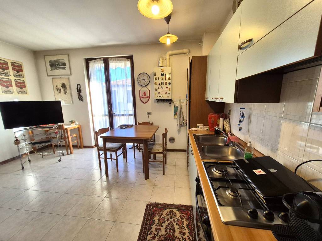 Appartamento a Vidigulfo in Via Don Pasquale Rovati, 23 - Foto 3