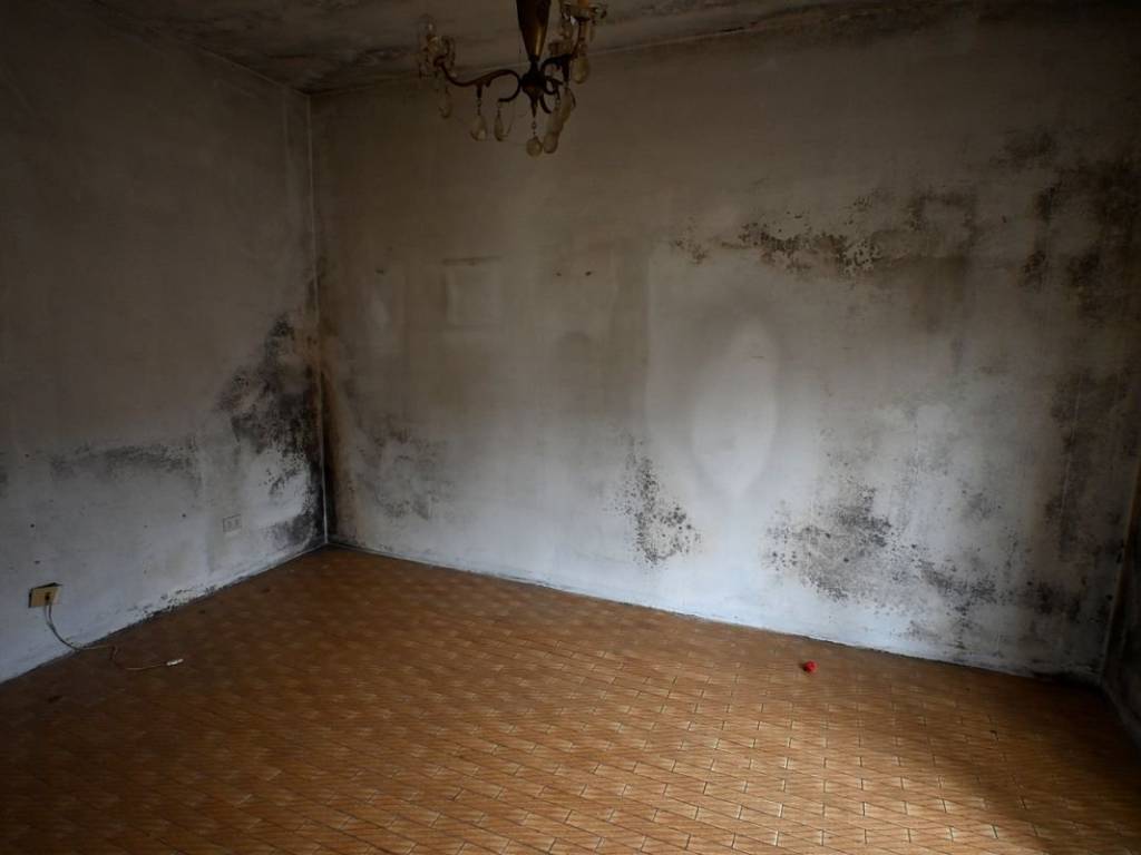 Casa indipendente a Casale corte cerro in Via Guglielmo Marconi - Foto 5