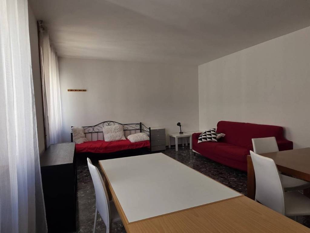 Appartamento a Udine in Via Santa Chiara - Foto 4