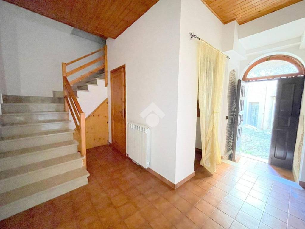 Palazzo / stabile a Velletri in Via San Lorenzo - Foto 2