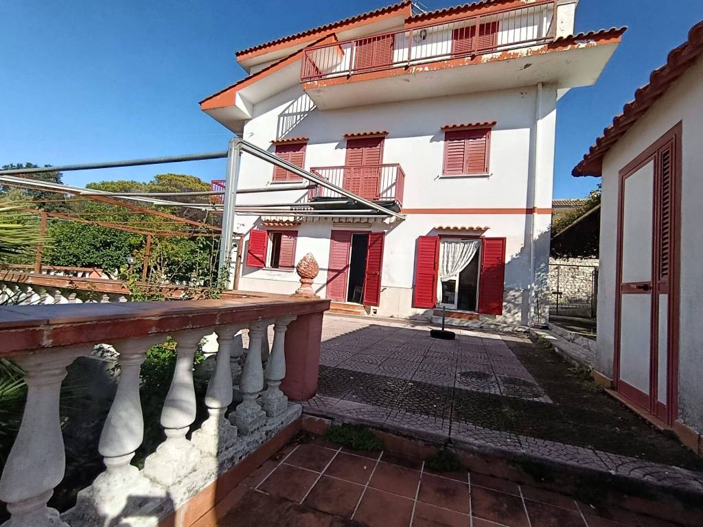 Villa a Minturno in Via Pizzo Balordo, 4 - Foto 4