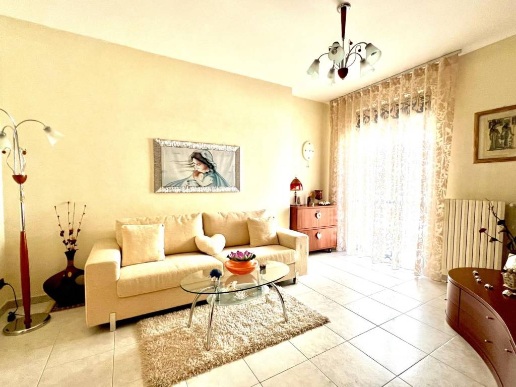 Appartamento a Grumo appula in Via Vito Dragone, 7 - Foto 2