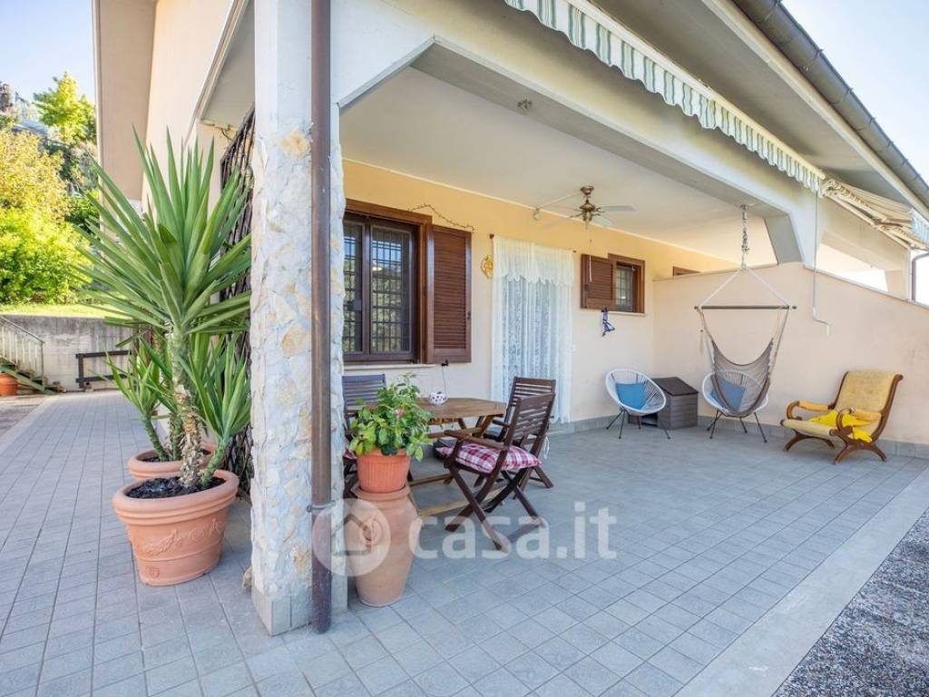 Villa a Capena in Via Portogallo - Foto 2