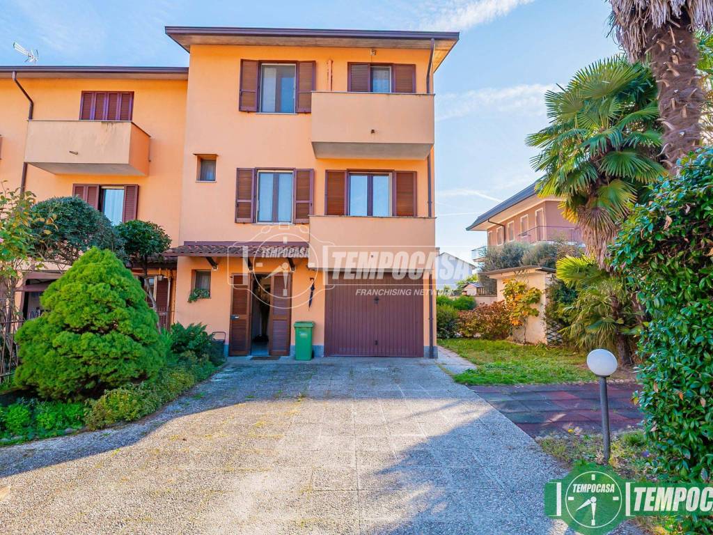 Villa a Lodi vecchio in Piazza Vittorio Emanuele 4 - Foto 2