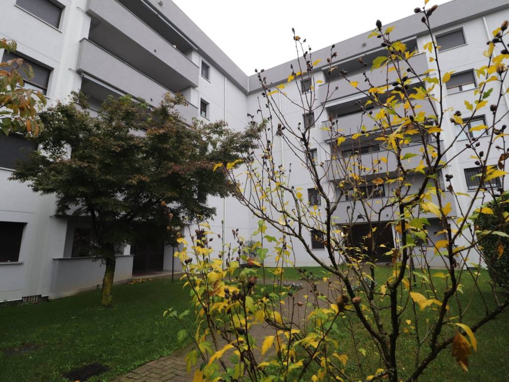 Appartamento a Saronno in Via Giuseppe Donati - Foto 3