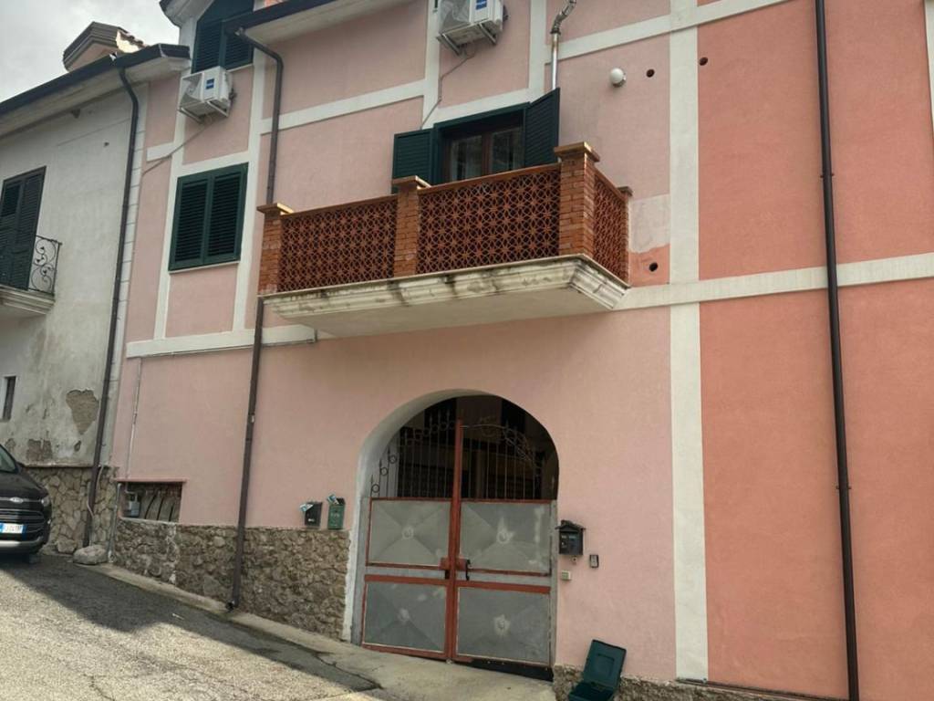 Appartamento a San cipriano picentino in Via Don Zeno, 2 - Foto 2