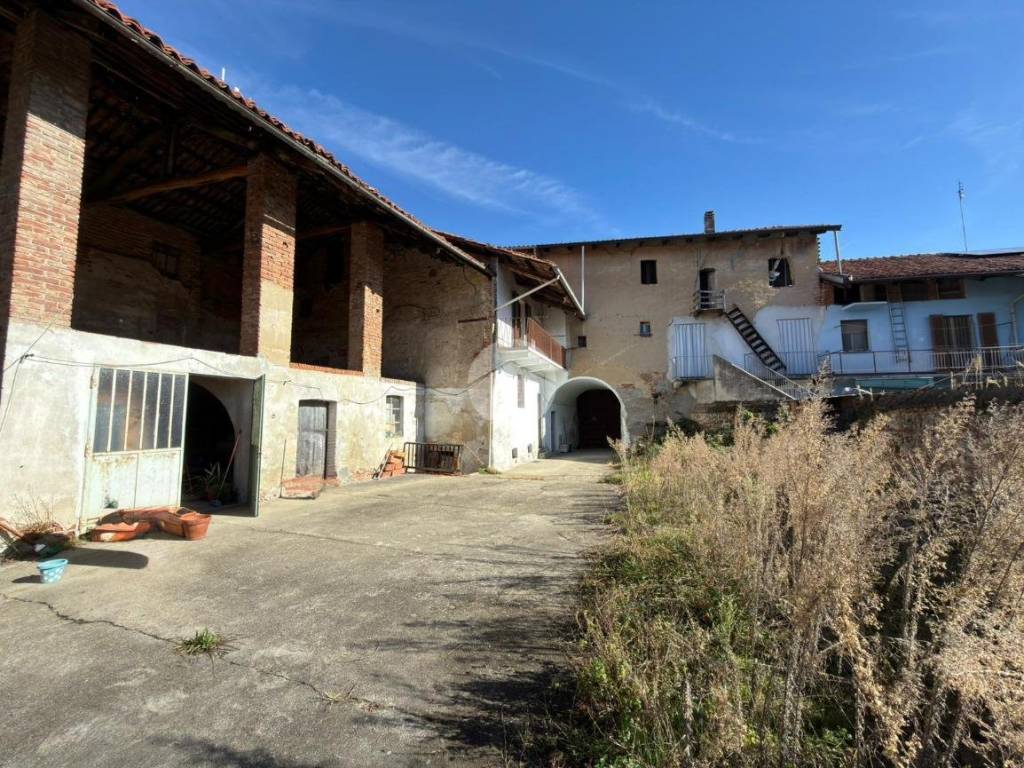 Casa indipendente a Volpiano in Via Raimondo, 7 - Foto 2