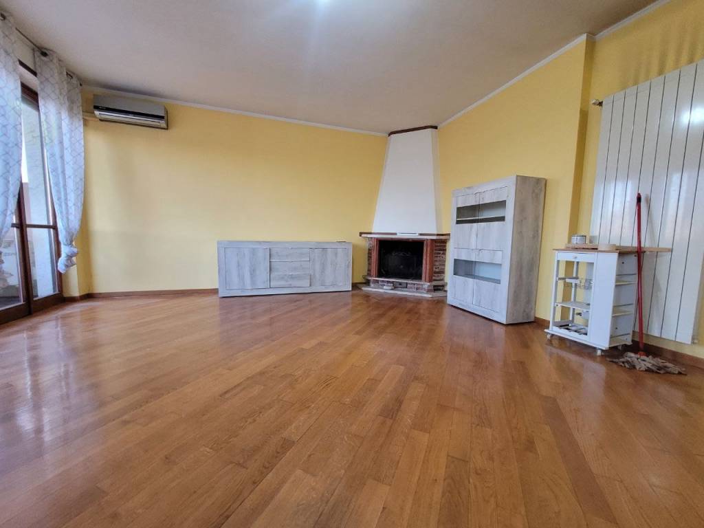 Appartamento a Beinasco in Via dei Villini, 26 - Foto 5