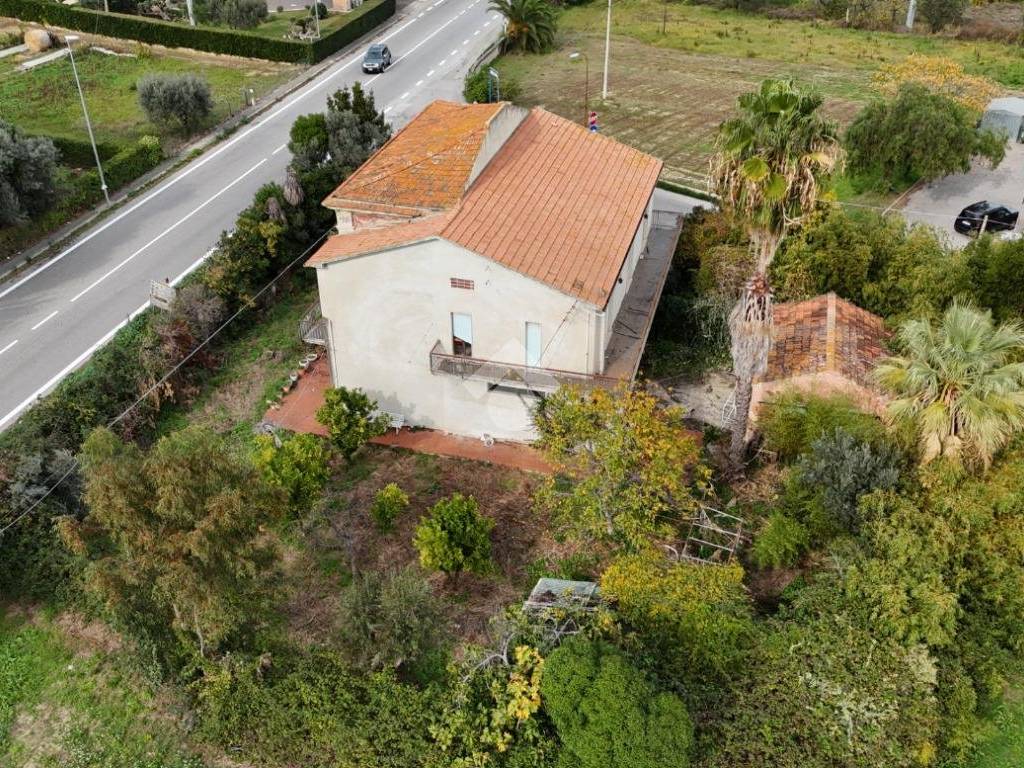 Casa indipendente a Alba adriatica in Via Abruzzo, 73 - Foto 4