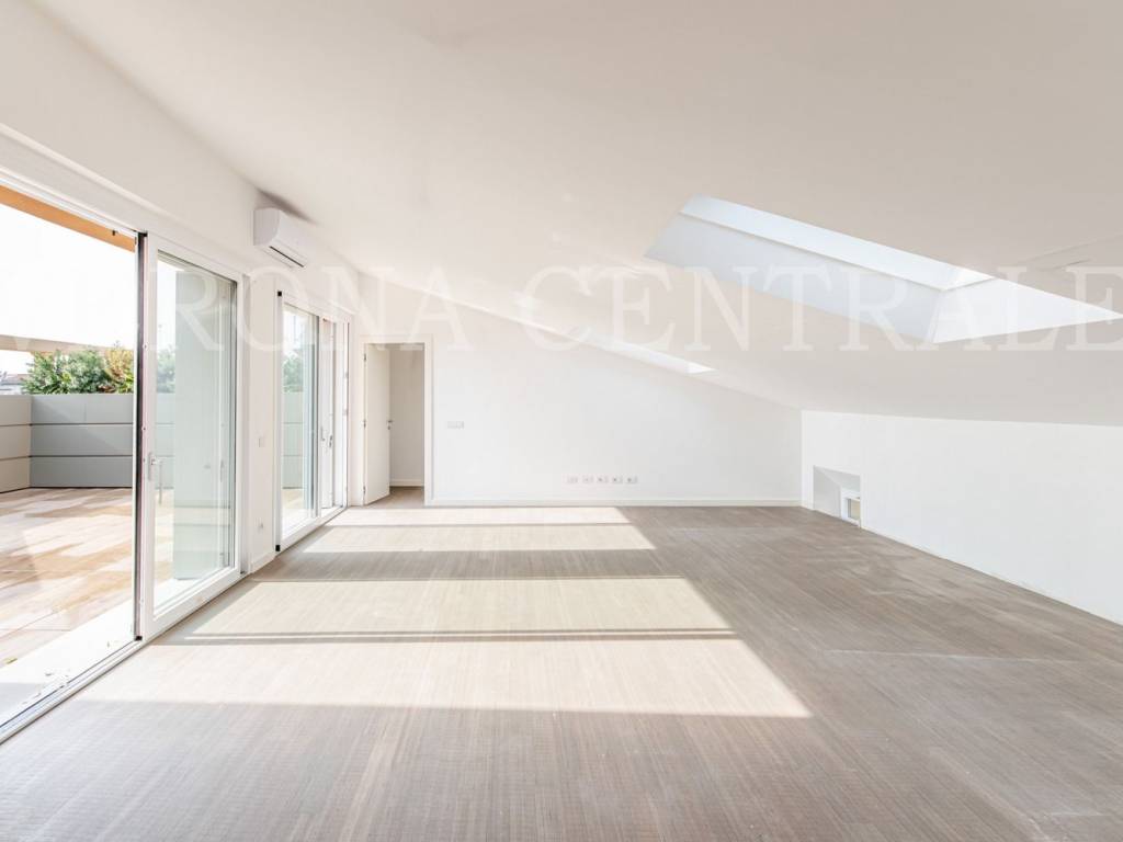 Attico / mansarda a Verona in Corso Porta Nuova - Foto 3
