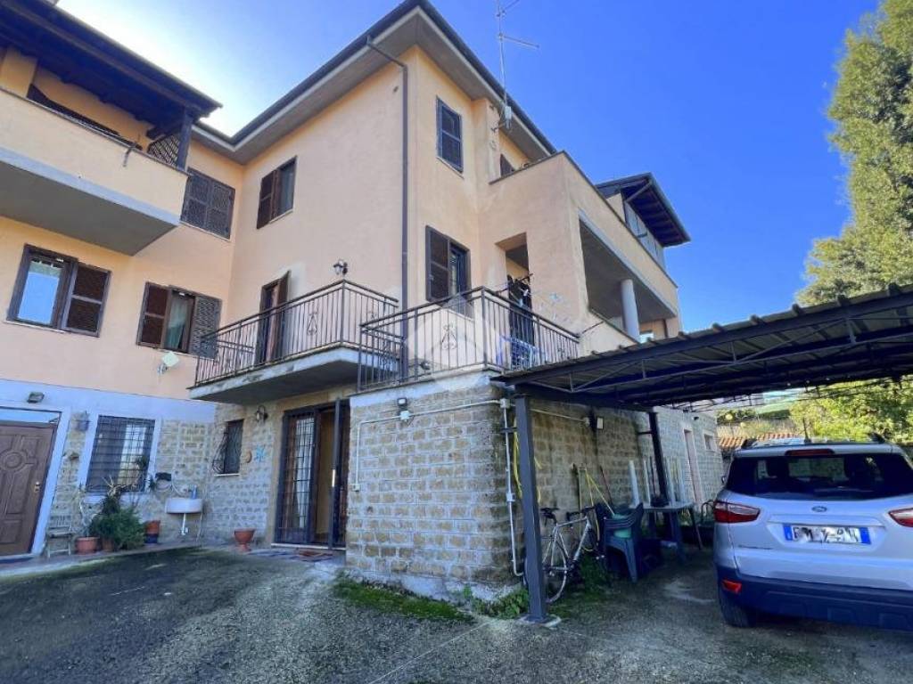 Villetta a schiera a Civita castellana in Via raniero mengarelli, 17 - Foto 3