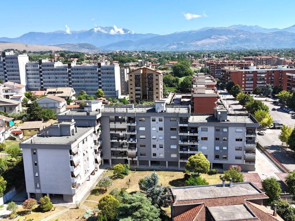 Appartamento a Frosinone in Viale Parigi, 10 - Foto 2