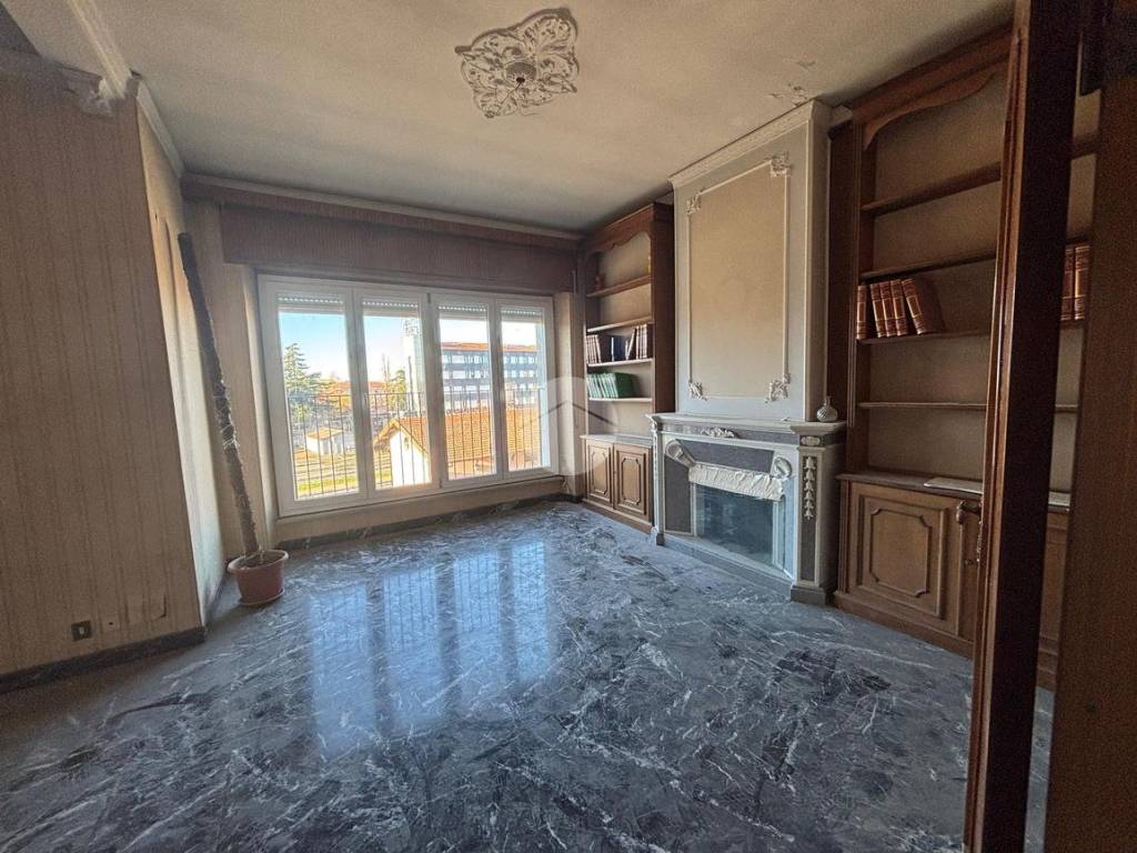 Appartamento a Viterbo in viale Francesco Baracca, 4 - Foto 2