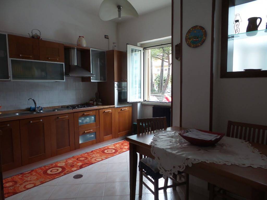 Appartamento a Salerno in Largo Antonio Santelmo, 2 - Foto 3